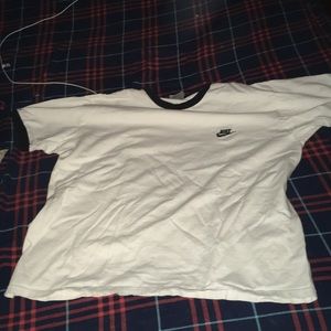 Used Large nike shirt, barely used